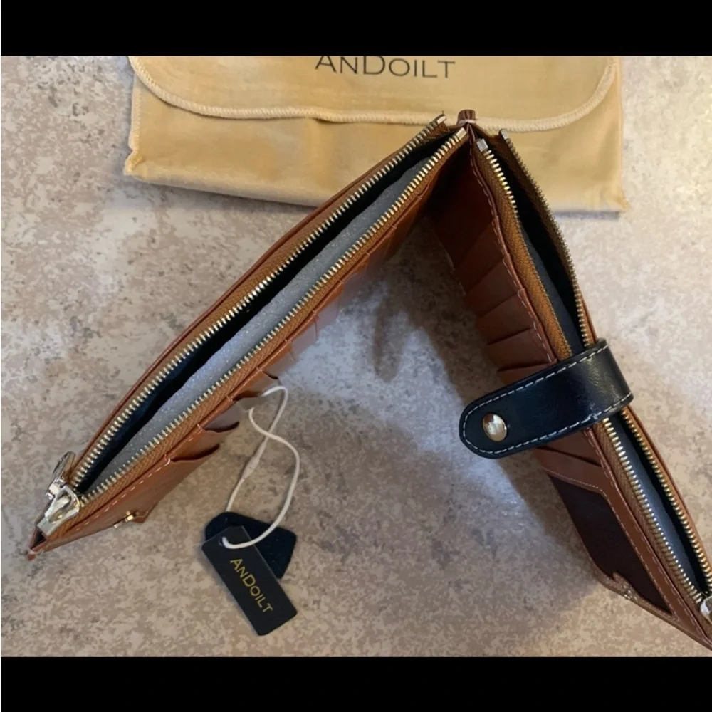 New! ANDOILT Womens Genuine Leather Wallet With Dust Bag